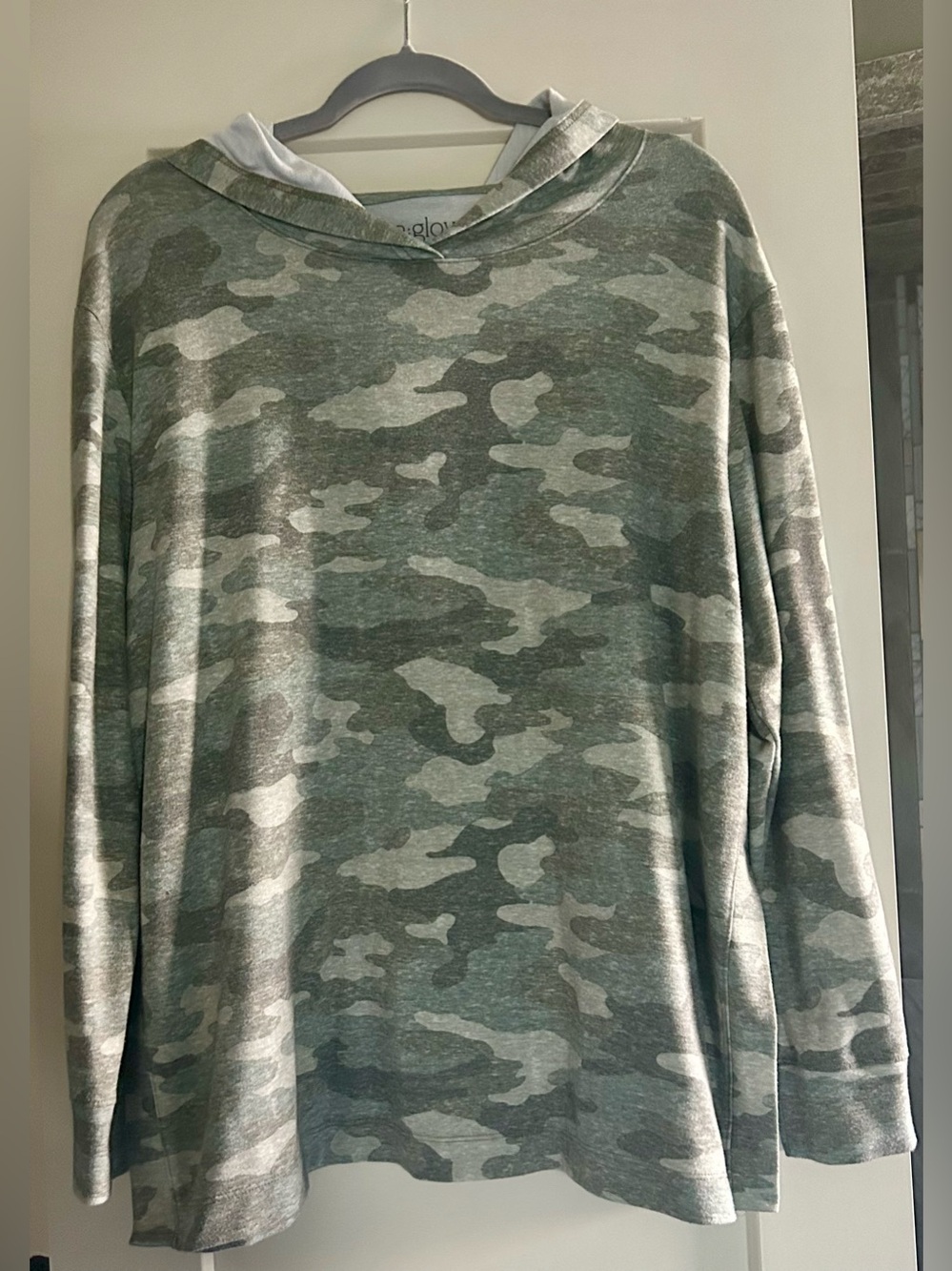 a:glow maternity  women’s  Camo Crewneck Sweater - Green & Gray